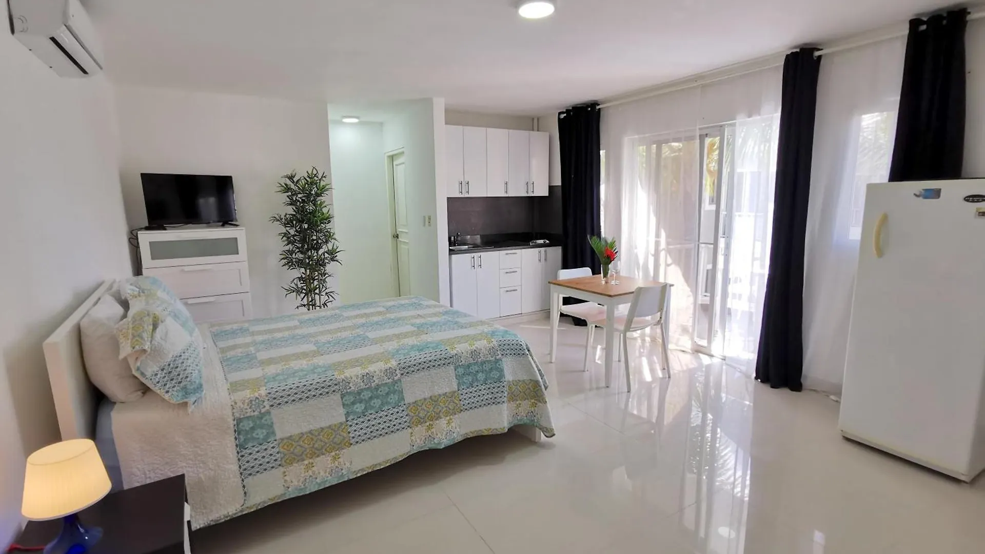 Sol Caribe Suites Playa Los Corales Punta Cana 5*,